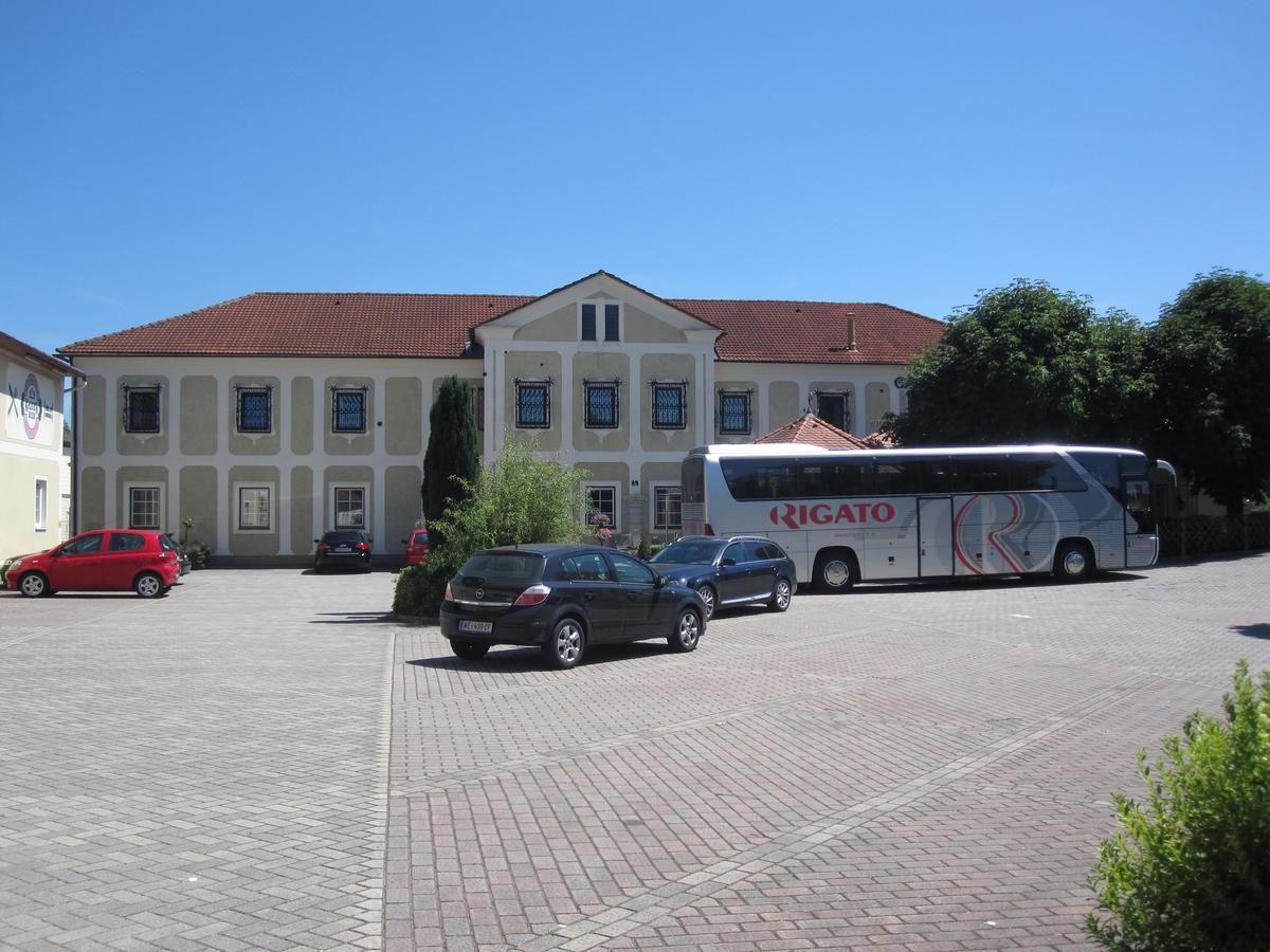Gasthof Stoeckler Hotel Enns Exterior photo