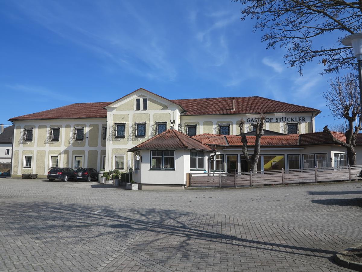Gasthof Stoeckler Hotel Enns Exterior photo