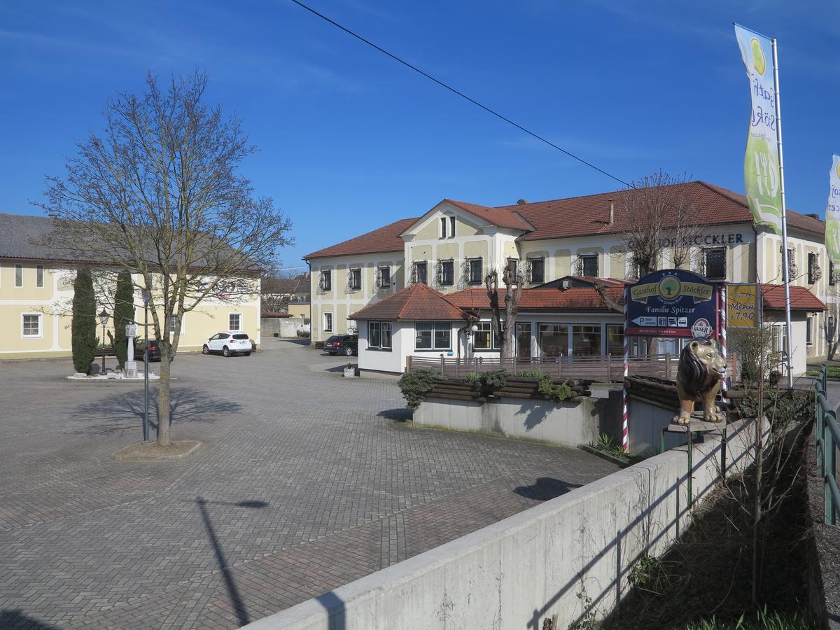 Gasthof Stoeckler Hotel Enns Exterior photo